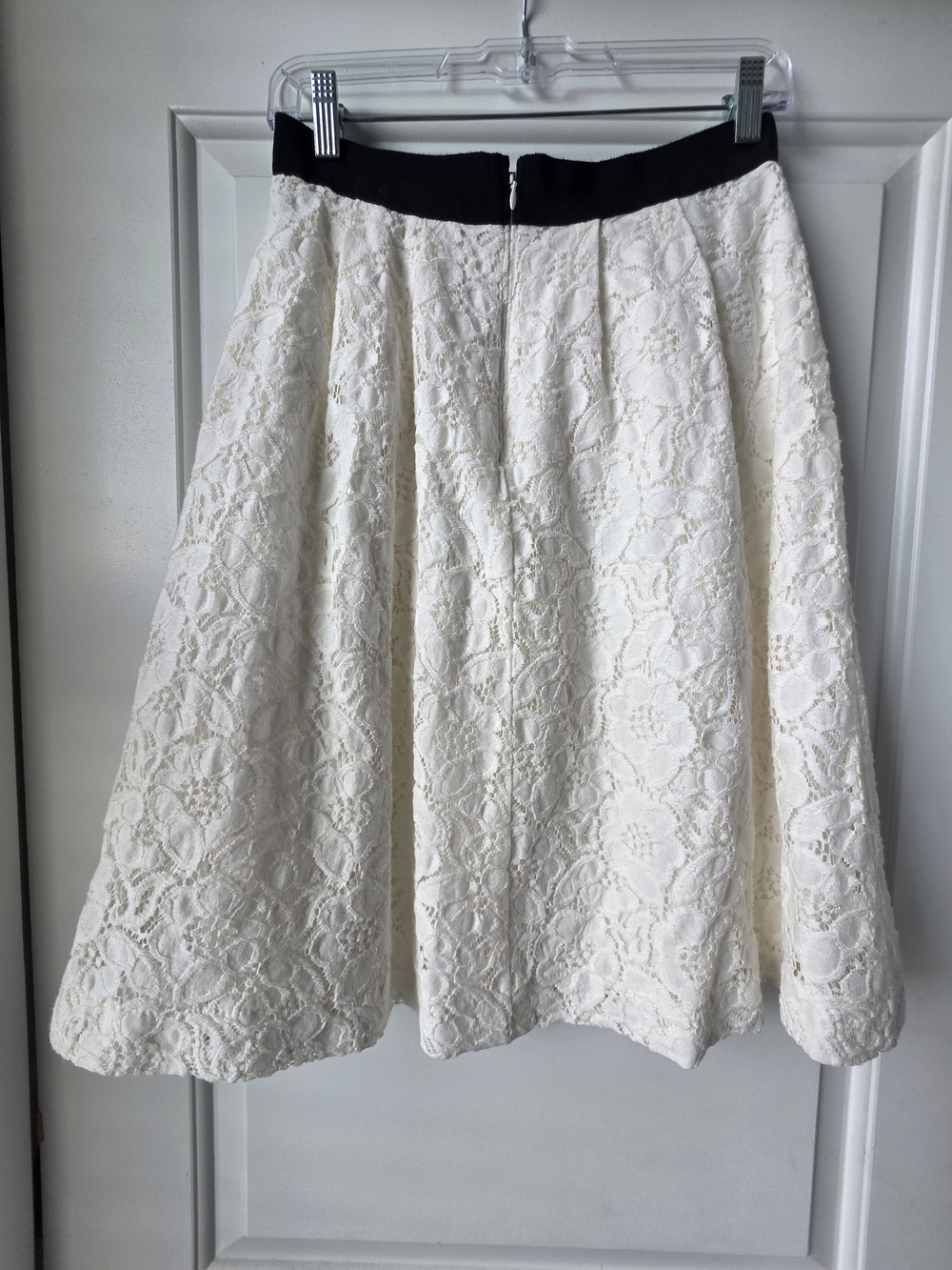 LOFT, Size 2 -Cream Lace A-Line Skirt with Black Waistband - Picture 2 of 6